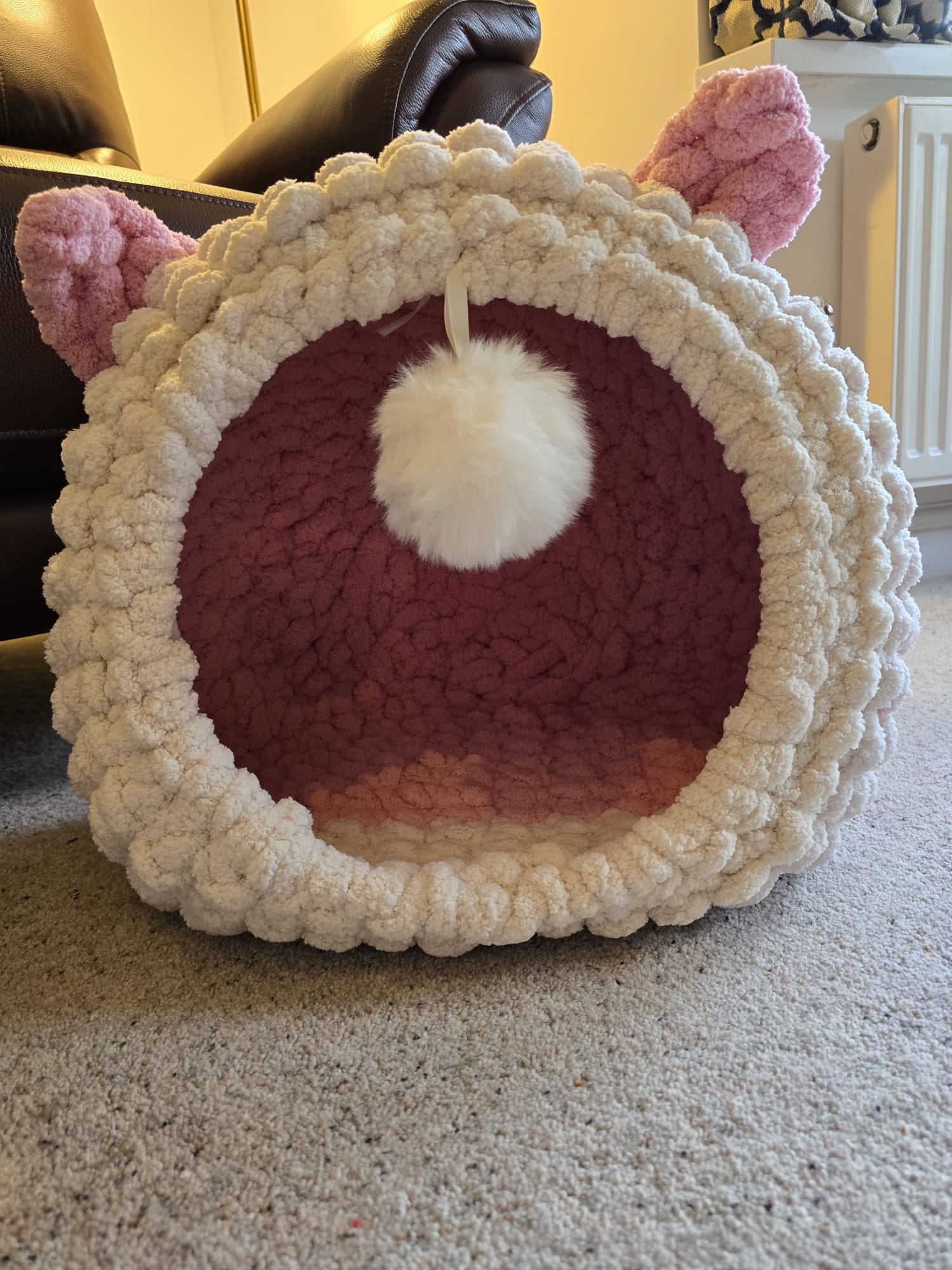 Customisable Snowpuff cat cave – The Coziest Hideaway for Your Kitty – Handmade Chenille