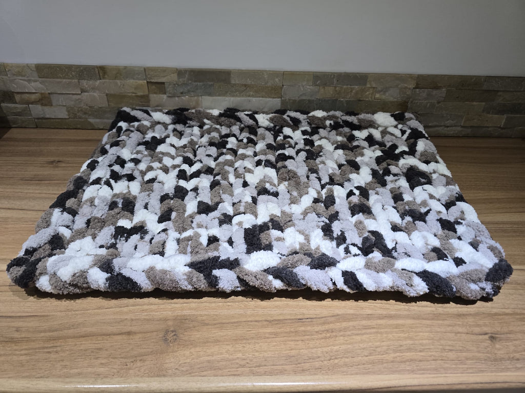Customisable The Granite Grove Pet Bed – Handmade Chenille